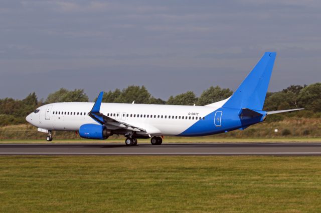 Boeing 737-800 (G-DRTC) - Not completely painted in the EXS scheme, G-DRTC operates EXS915 to Split