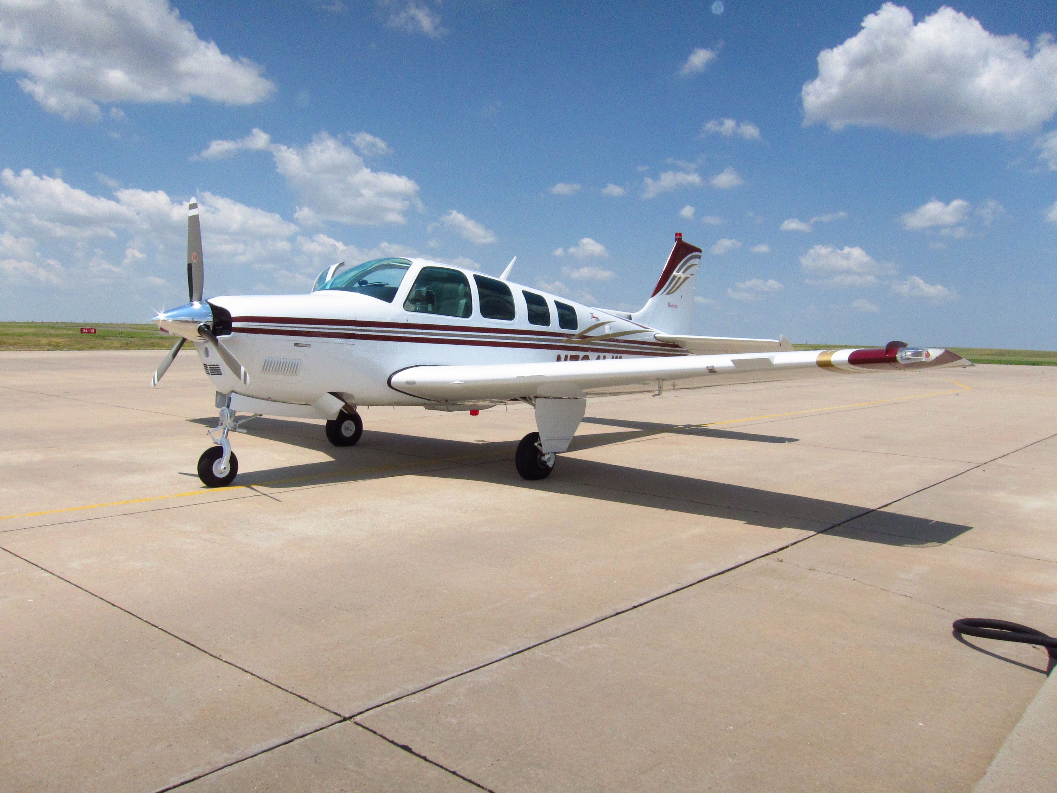 Beechcraft Bonanza (36) (N724LW)