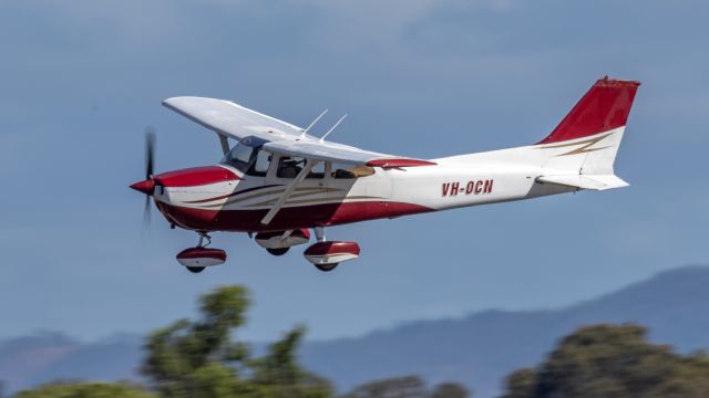 Cessna Skyhawk (VH-OCN)