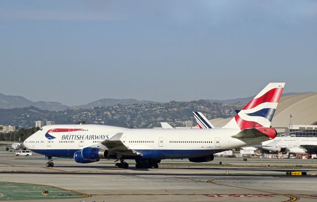 Boeing 747-400 (G-BNLY)