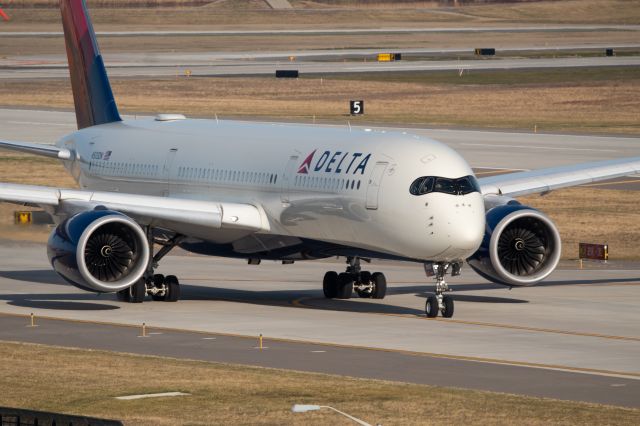 Airbus A350-900 (N503DN) - Delta A350-900 taking the Detroit Lions to Charlotte to play the Panthers.