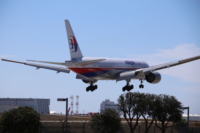 Boeing 777-200 (9M-MRN)