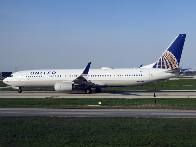 Boeing 737-900 (N66841) - 5 MAY 2016.