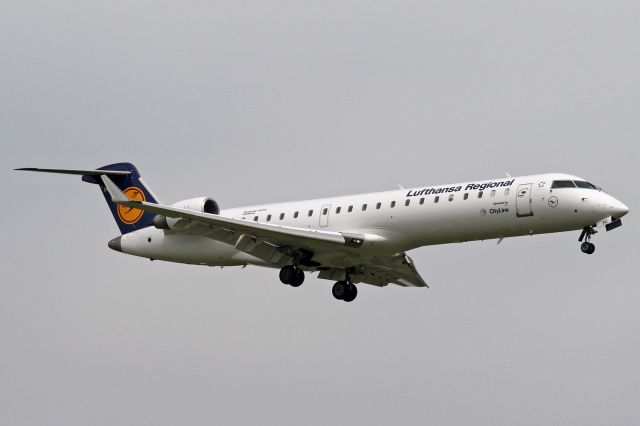 Canadair Regional Jet CRJ-700 (D-ACPC)