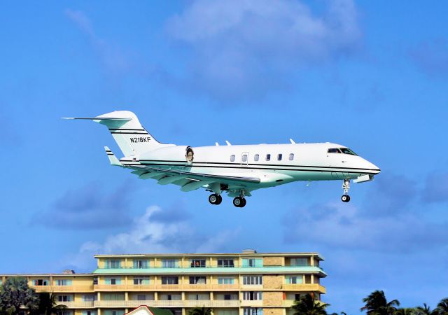 Bombardier Challenger 300 (N218KF)