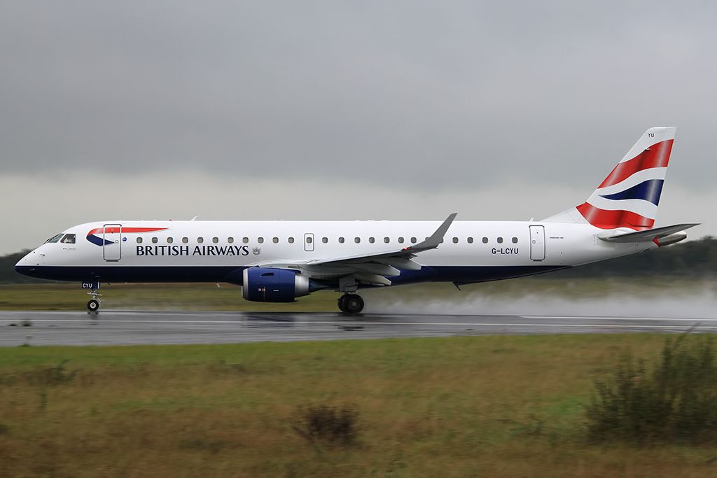 Embraer ERJ-190 (G-LCYU)