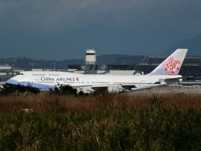 Boeing 747-400 (B-18211)